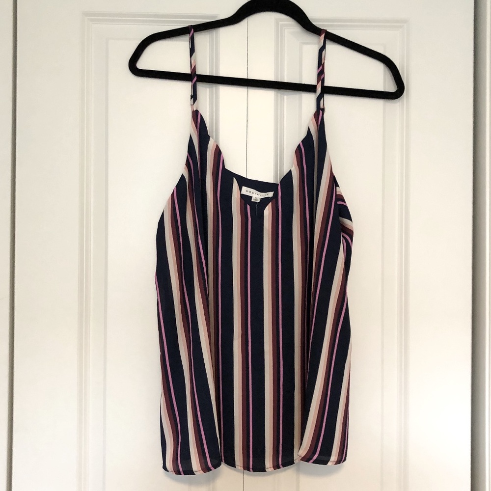 Socialite Scalloped-neck Cami NWT